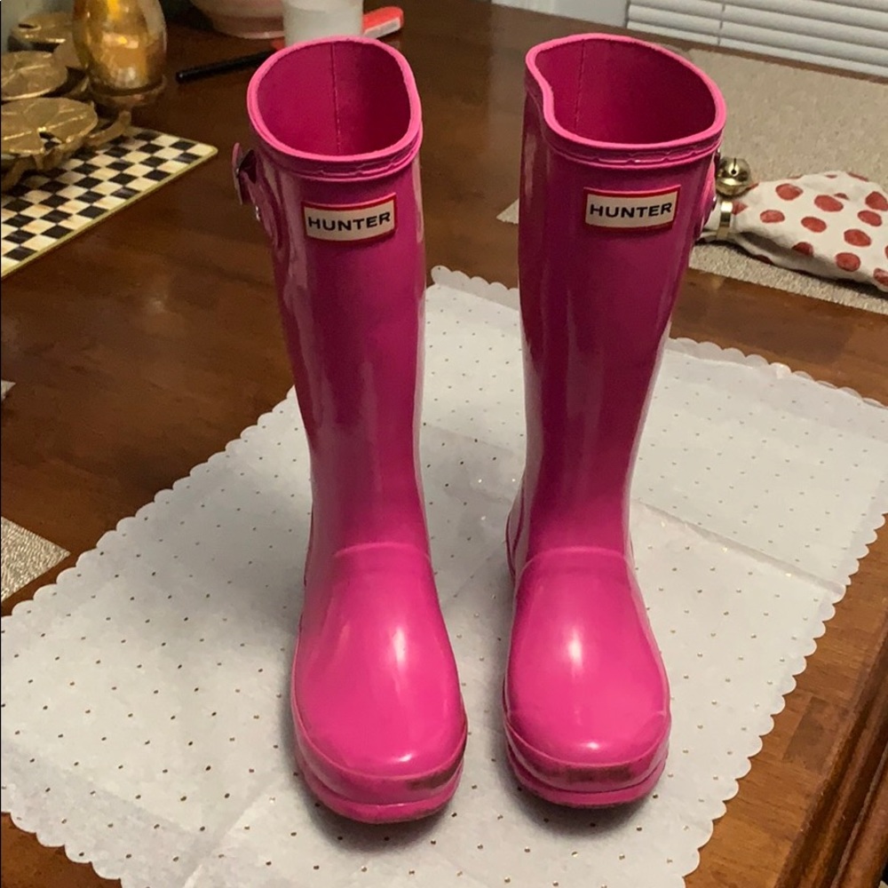 Authentic Hunter Pink Girls Rain Boots.